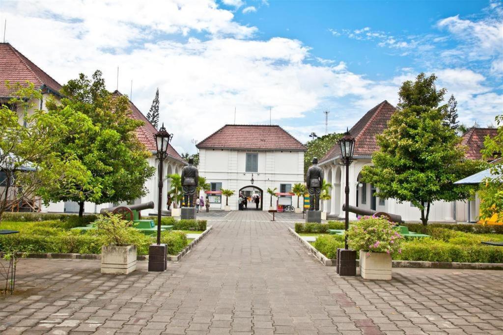 The Cube Hotel Malioboro, Azana Hotels Collection Yogyakarta Kültér fotó